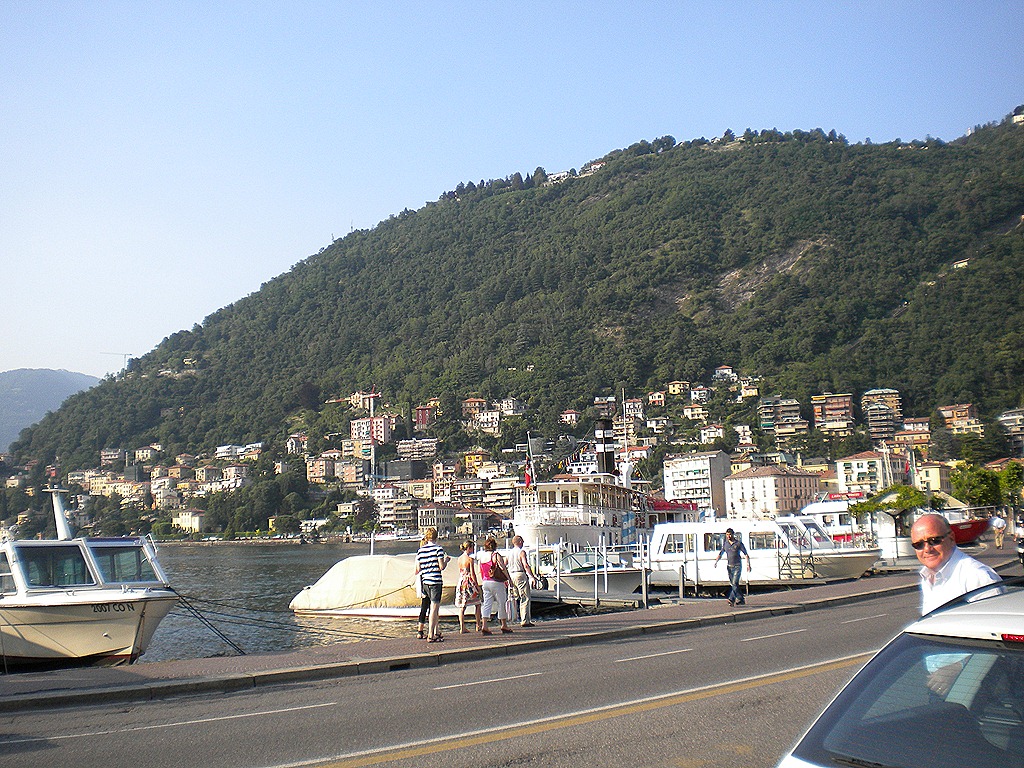 [DSCN1035%255B5%255D.jpg&description=Orange Bread and Lake Como')]