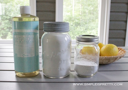 Make your own homemade liquid laundry detergent with these simple ingredients... from www.simpleispretty.com...