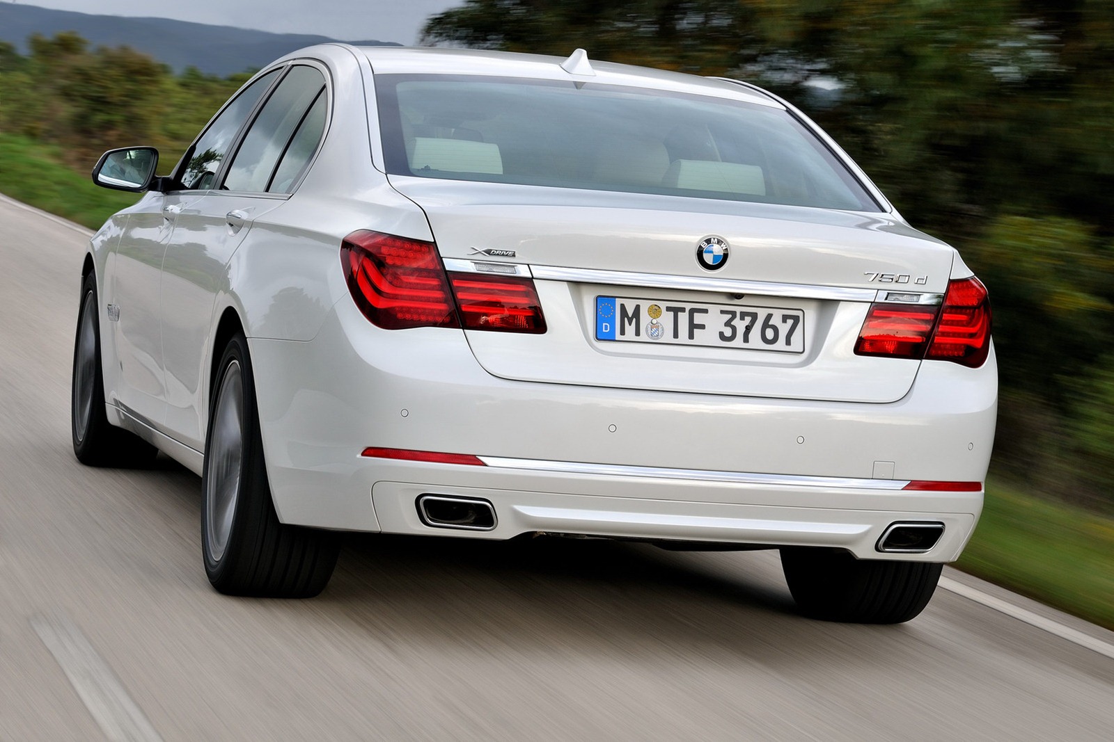 [2013-BMW-7-Series-155%255B2%255D.jpg]