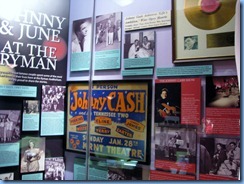 9476 Nashville, Tennessee - Discover Nashville Tour - Ryman Auditorium - Johnny Cash & June Carter display