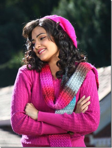 Actress Nandagi in Oru Vaanavil Pola Tamil Movie Stills