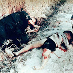 Dead_man_and_child_from_the_My_Lai_massacre.jpg