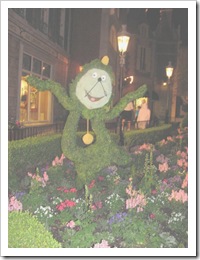 Florida vacation Epcot topiary beauty n beast figure Florida vacation Epcot topiary beauty n beast figure