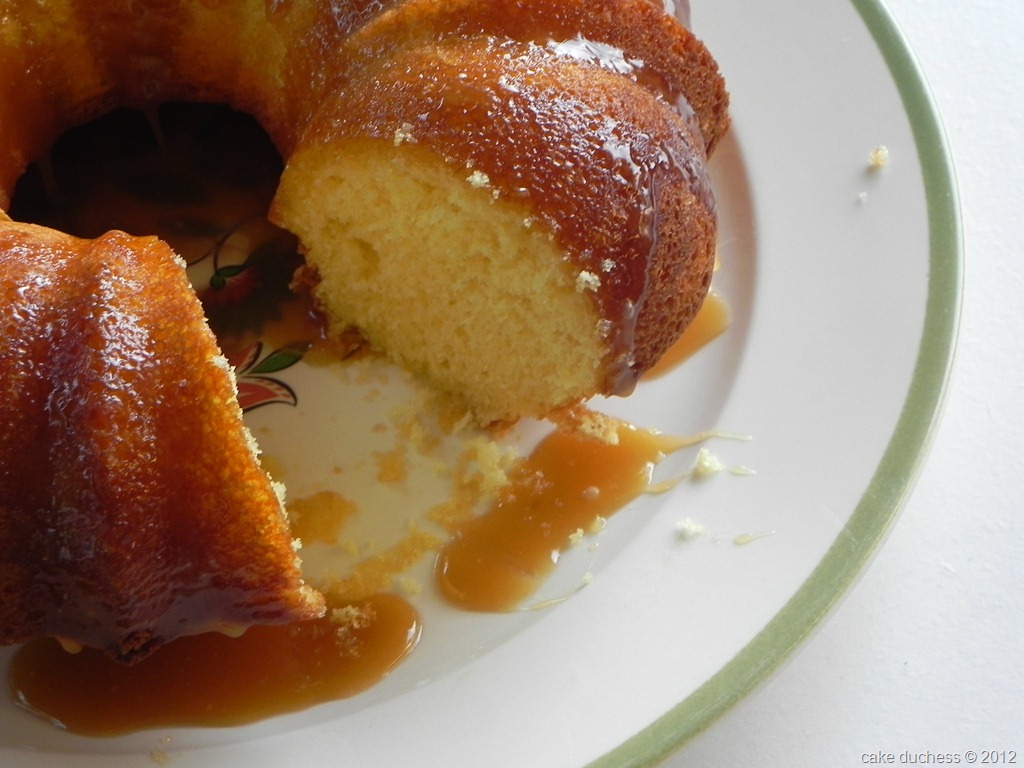[vanilla-bundt-cake-with-caramel-glaze-bunt-a-month-3%255B6%255D.jpg]