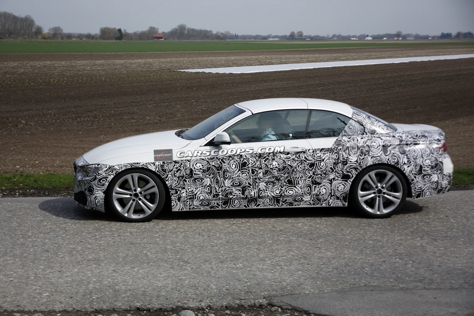 [Image: New-BMW-4-Cabriolet-Carscoops04%25255B6%25255D.jpg]