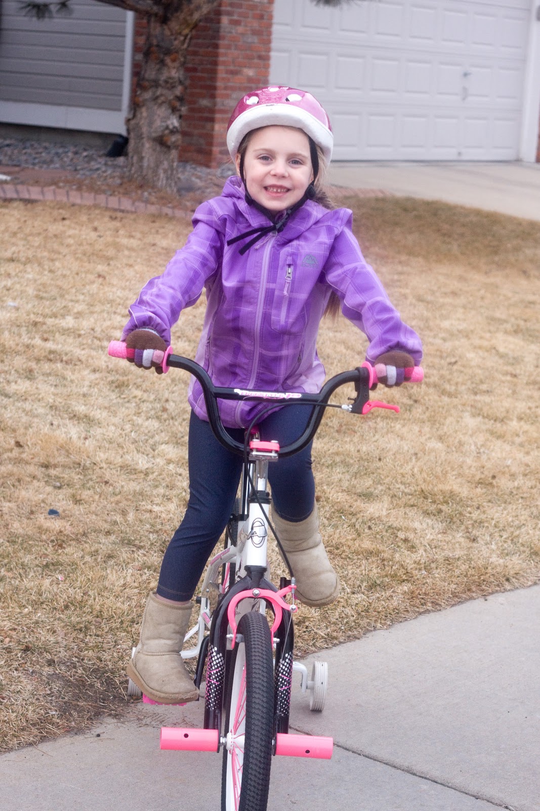 [2.19.13-soph-riding-new-bike-43.jpg]