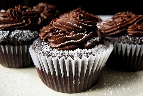 [Chocolate-cupcakes-Photos-1%255B7%255D.jpg]