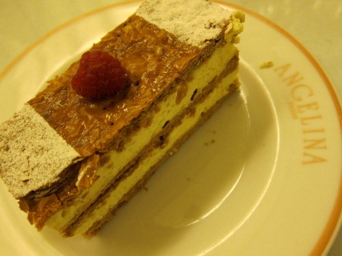 [Millefeuille%2520%25C3%25A0%2520la%2520Vanille%2520Bour%255B8%255D.jpg]