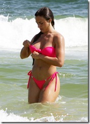 Nicole Bahls Showing Off Bikini Body Rio KAvzVQCazyNl
