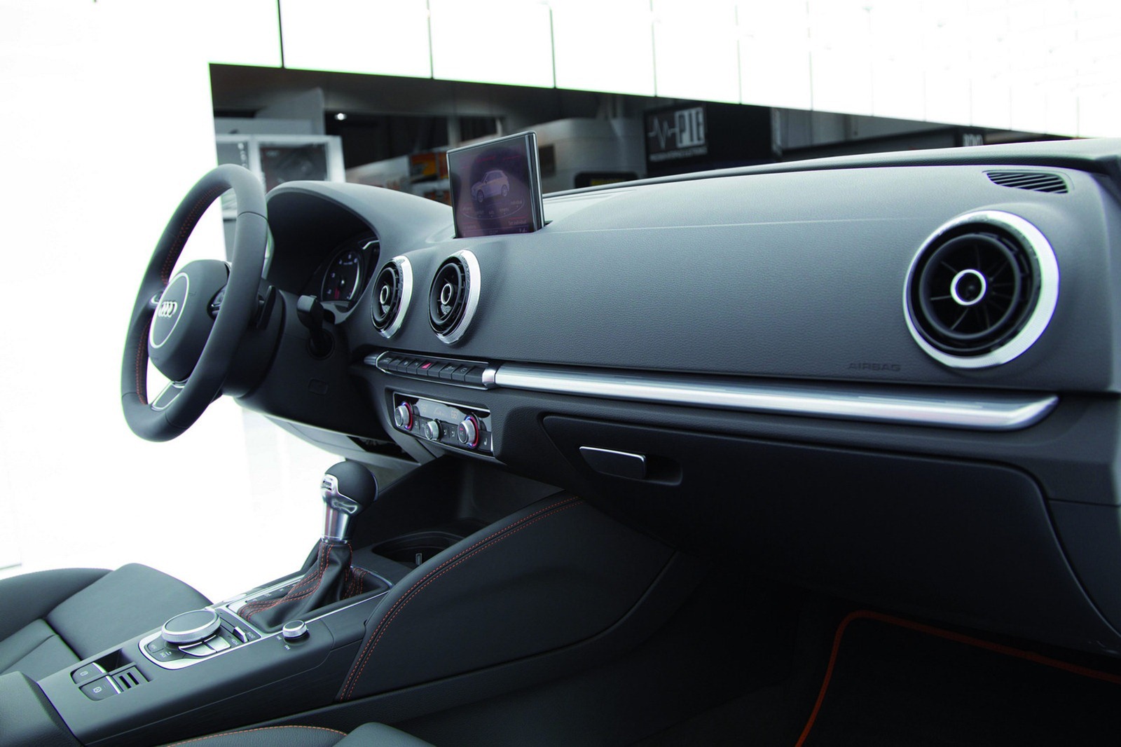 [2013-Audi-A3-Interior-3%255B2%255D.jpg]