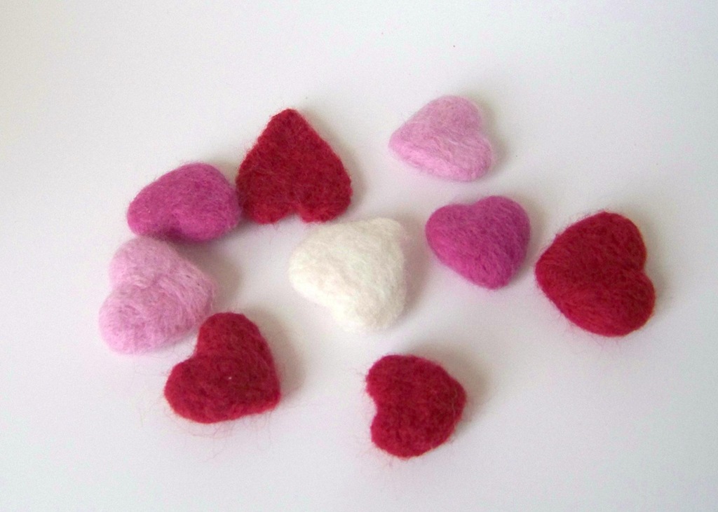 [felted%2520hearts%255B5%255D.jpg]