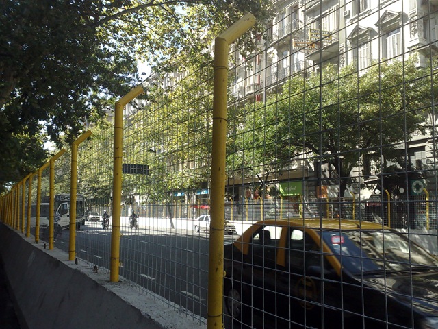 [av%2520de%2520Mayo%252016mar2012%2520%25281%2529%255B6%255D.jpg]