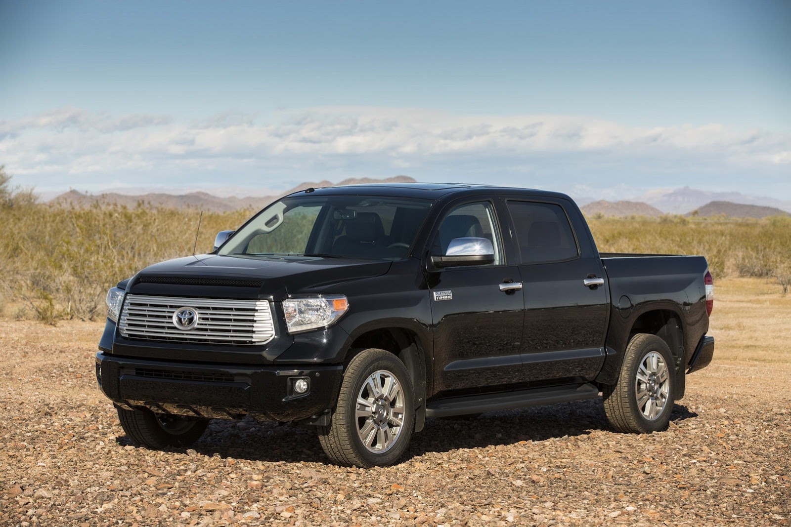 2014-Toyota-Tundra-35[2].jpg