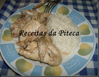 Frango guisado com arroz de manteiga