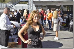 Hot Girls in The SEMA Show Pictures (5)