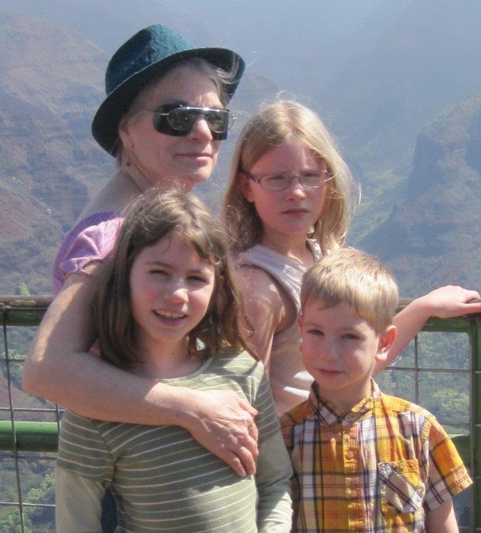 [Teena--grandkids-at-Waimea-Canyon-Ov%255B2%255D.jpg]