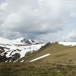 Crête reliant le sommet de Menties au Cap de la Dosse. <br>En arrière plan le Pic de la Journalade. Crête reliant le sommet de Menties au Cap de la Dosse. <br>En arrière plan le Pic de la Journalade.