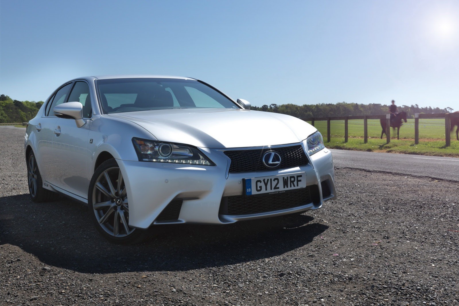 [Lexus-Hybrid-Saels-3%255B3%255D.jpg]