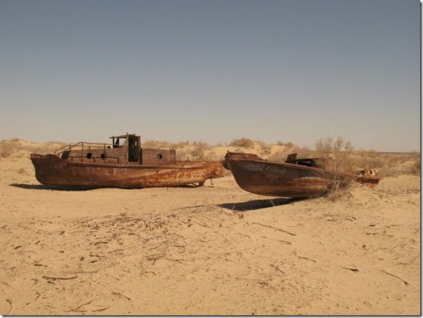 Navios abandonados de Mar de Aral (10)