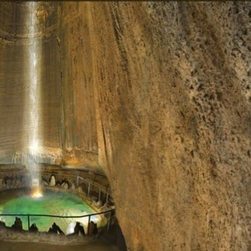 Ruby Falls, An Underground Waterfall in Tennessee Amusing