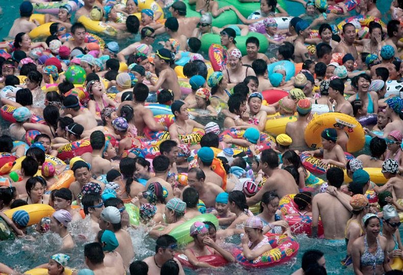 crowded-swimming-pools-5%25255B3%25255D.jpg?imgmax=800
