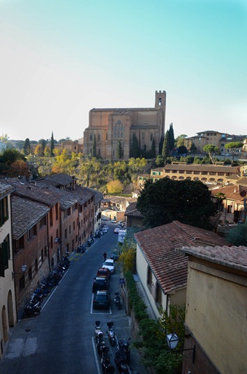 [church%2520in%2520the%2520distance%255B7%255D.jpg]