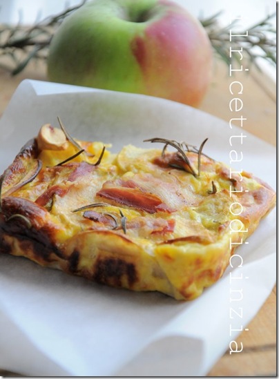 frittata al forno con le mele, la ricotta il bacon e il rosmarino