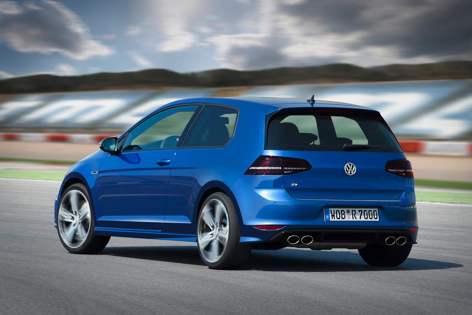 [2014-VW-Golf-R-8%255B2%255D.jpg]