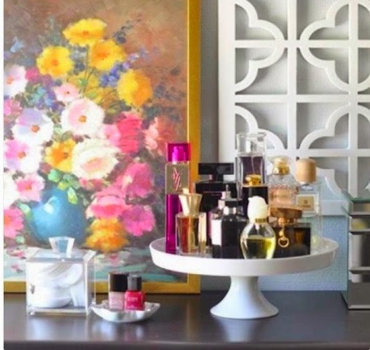 perfume_table perfume_table