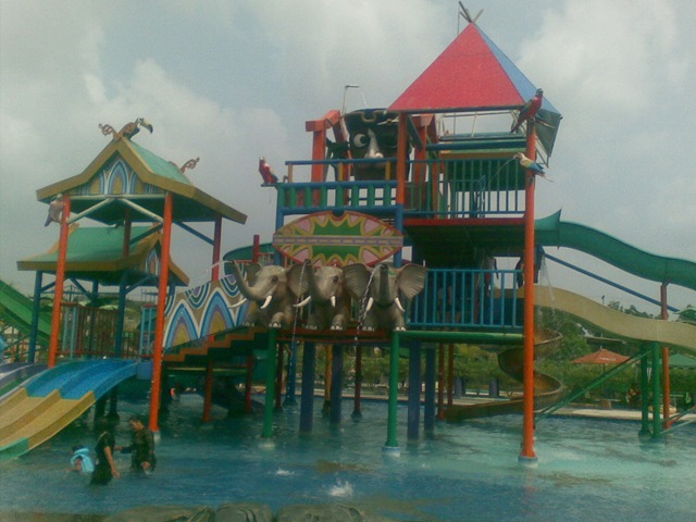 [Violino%2520Ridho%2520Putra%2520%2520di%2520Labersa%2520City%2520Pekanbaru%25206%255B3%255D.jpg]