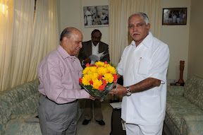 With Sri. K. Kasturirangan, Chairman, Karnataka Knowledge Commission