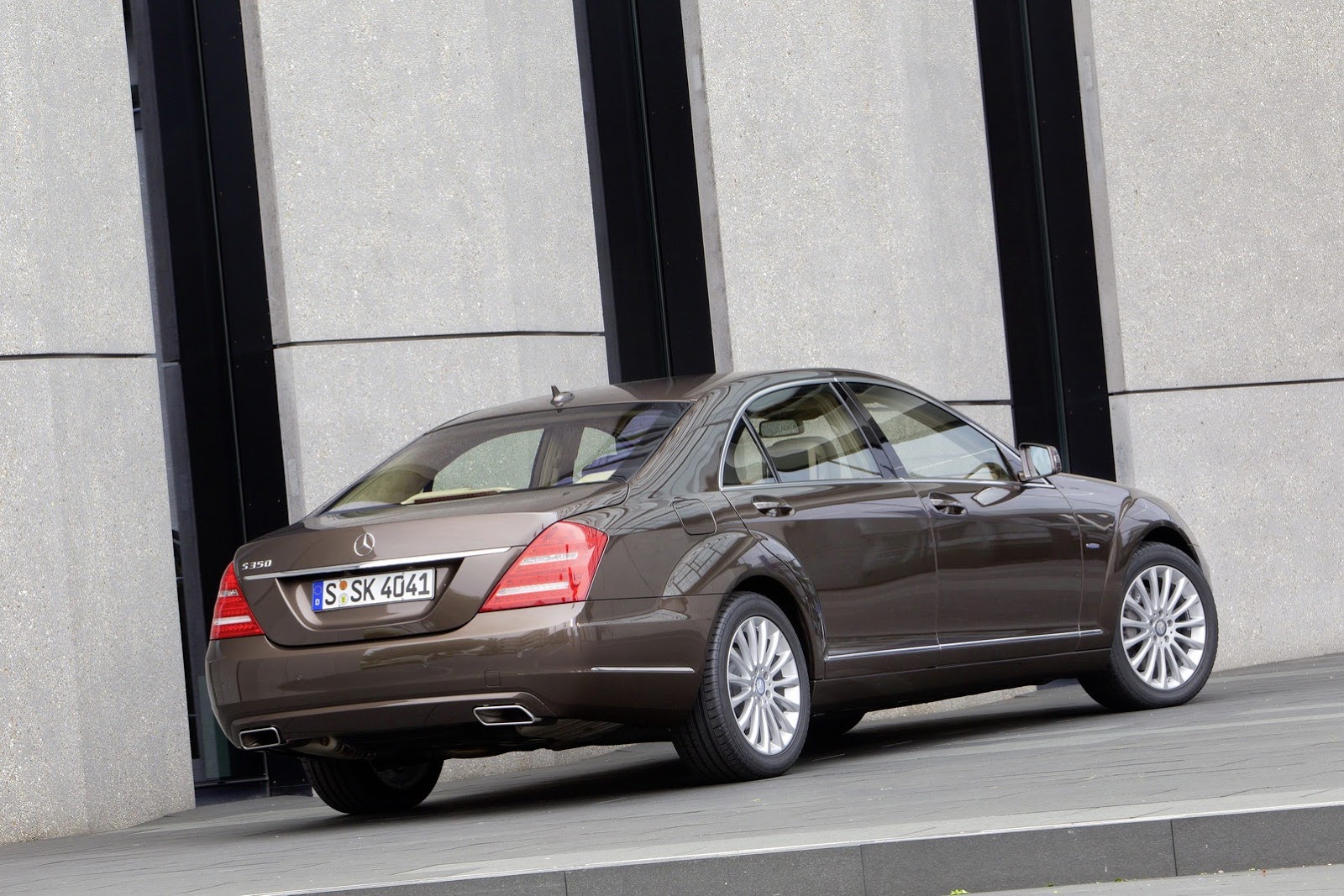[Mercedes-S-Class-2011-4%255B3%255D.jpg]