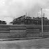 Foto da vila de casas na Castelo Branco, de propriedade do Sr. Eduardo Salame, construída por Bassalo e Moisés Benchimol. Por volta de 1961.