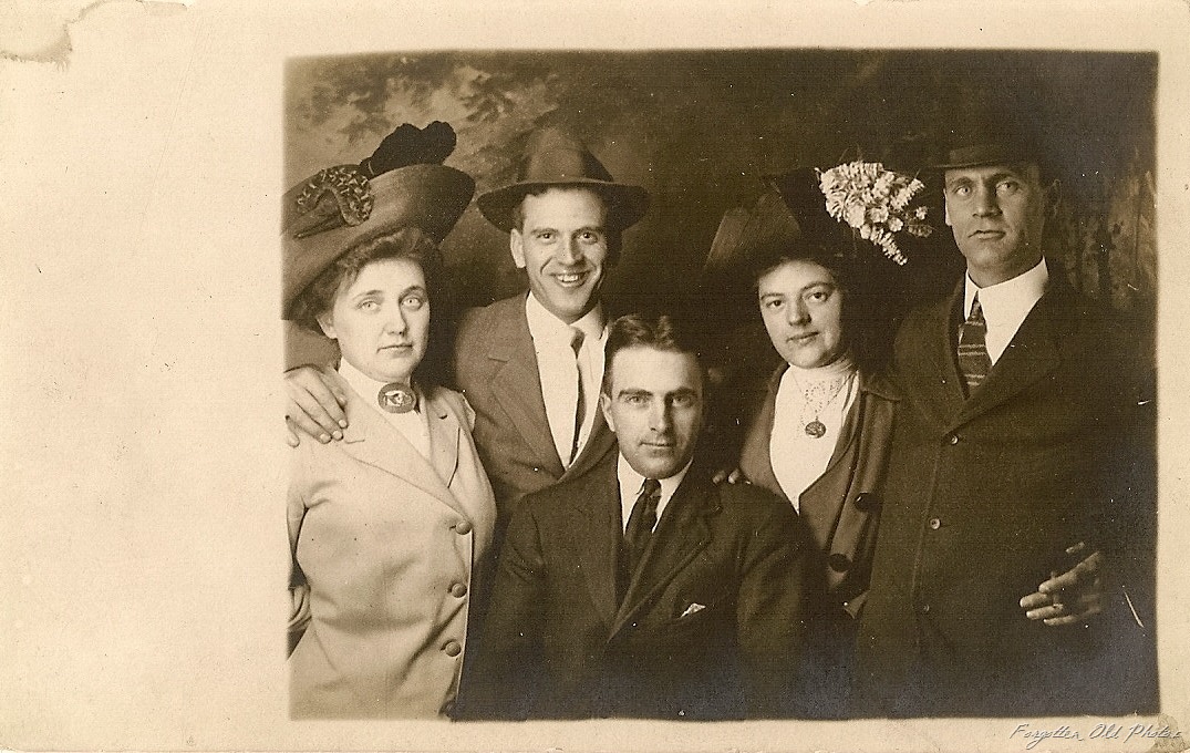 [Friends%2520with%2520hats%2520Postcard%2520Azo%2520Triangles%2520Up%2520Solway%255B10%255D.jpg]