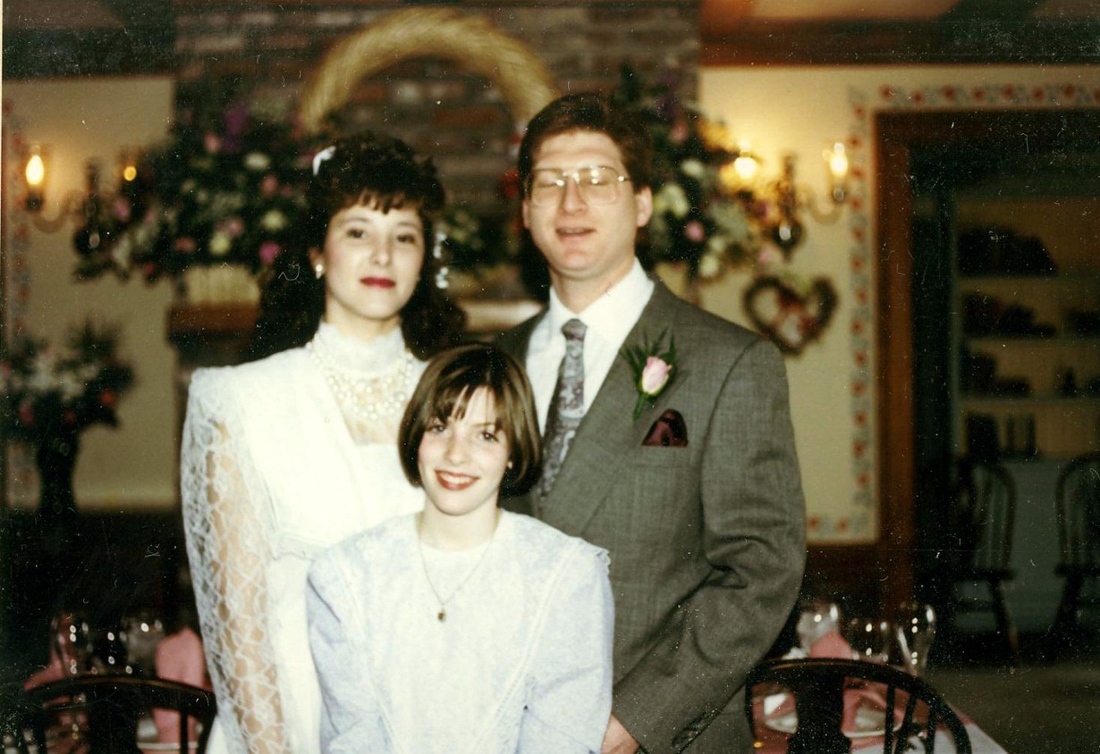 [1990-Jeff--Dawn-Wedding-pic25.jpg]