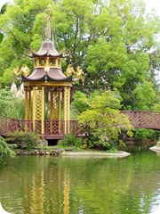 Villa_Durazzo-Pallavicini_-_Chinese_pagoda Villa_Durazzo-Pallavicini_-_Chinese_pagoda