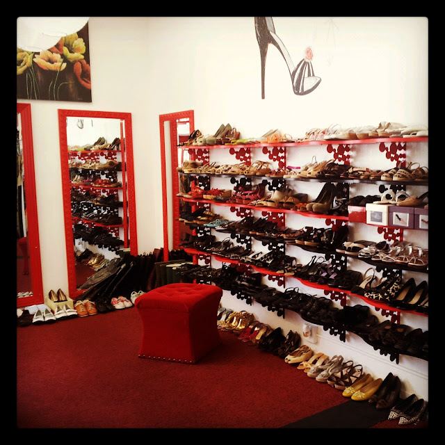 Kim's Closet 1, O.C.'s Largest Consignment Shop, Costa Mesa, CA