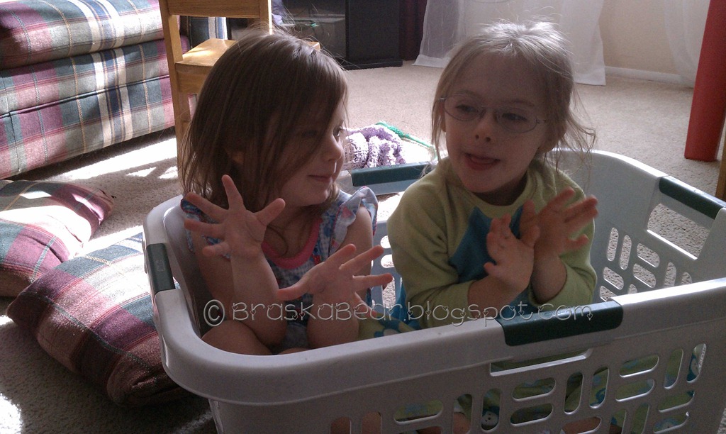[sistersbasket3%255B4%255D.jpg]