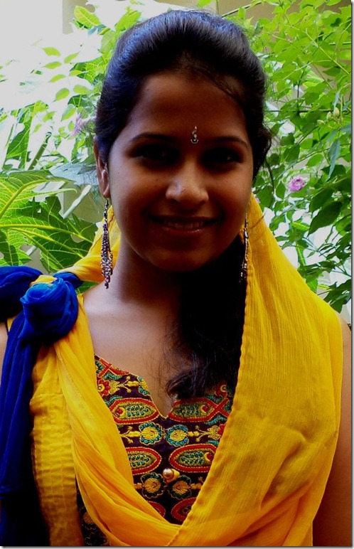 actress_sadhika_venugopal_cute_photos