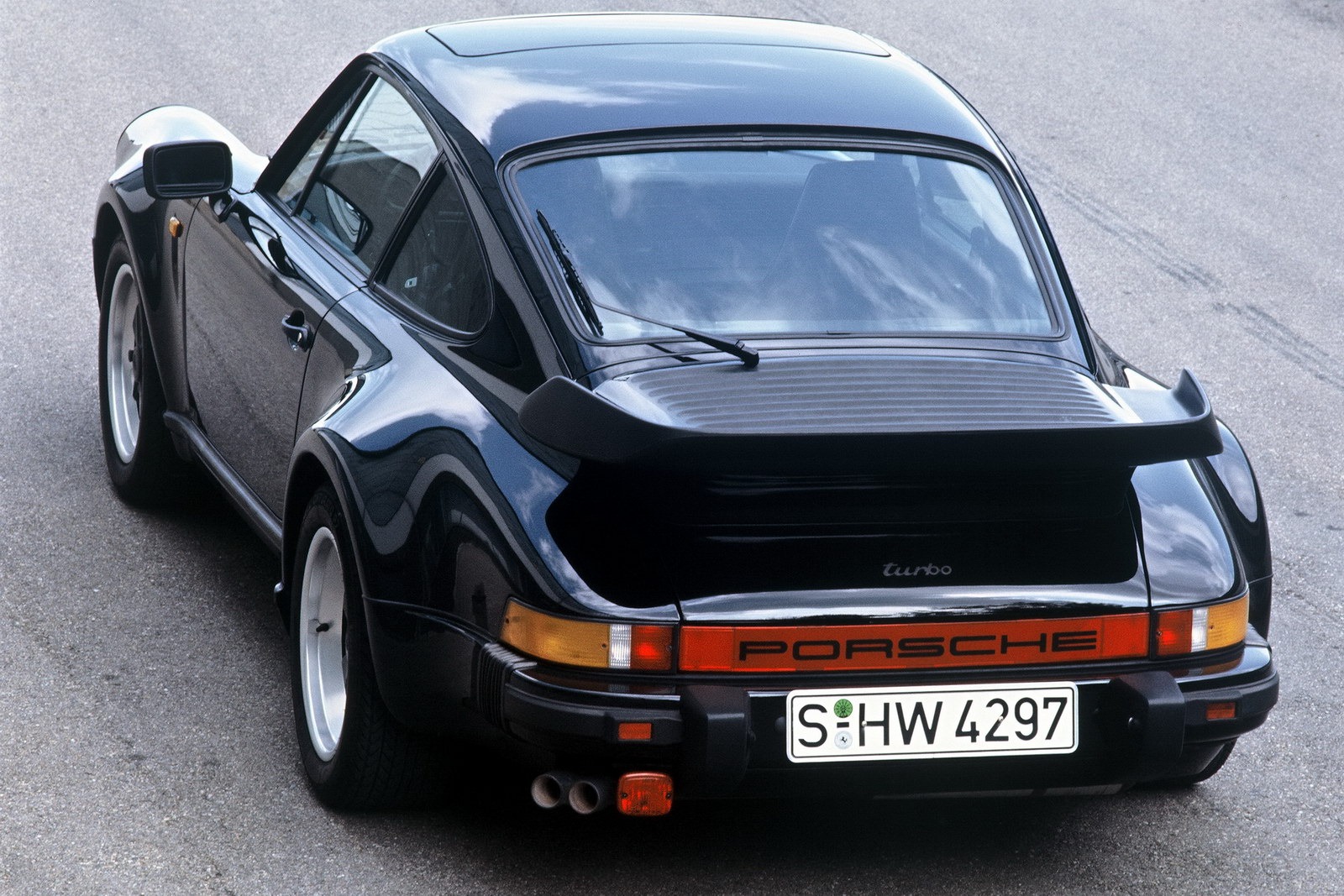 [Porsche-911-50Y-11%255B2%255D.jpg]