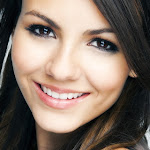 victoria-justice-1920x1200-38941.jpg