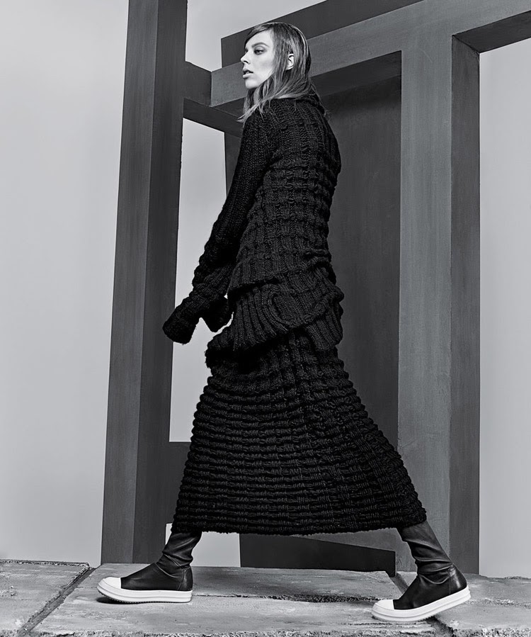Ванесса Аксент в сентябрьском номере журнала  T The New York Times Style (9 фото) | Картинка №4