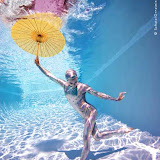 Underwater - Howard Schatz