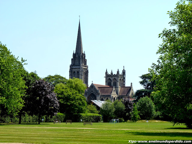 iglesia-de-nuestra-señora-y-los-martires-ingleses-cambridge.JPG