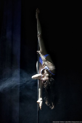 [russian-pole-dancing-competition-15%255B2%255D.jpg]