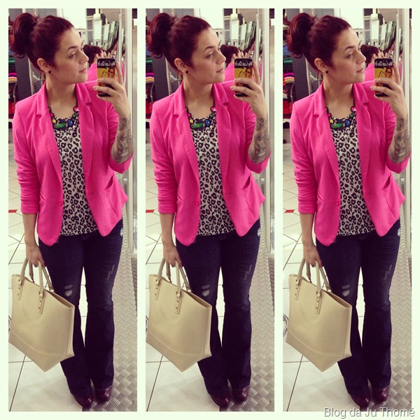 look blazer pink, calça flare e blusa animal print (1)