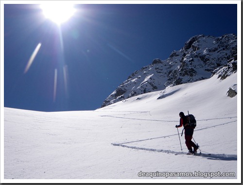 Arista NO y Descenso Cara Oeste con esquís (Pico de Arriel 2822m, Arremoulit, Pirineos) (Isra) 9401 Arista NO y Descenso Cara Oeste con esquís (Pico de Arriel 2822m, Arremoulit, Pirineos) (Isra) 9401