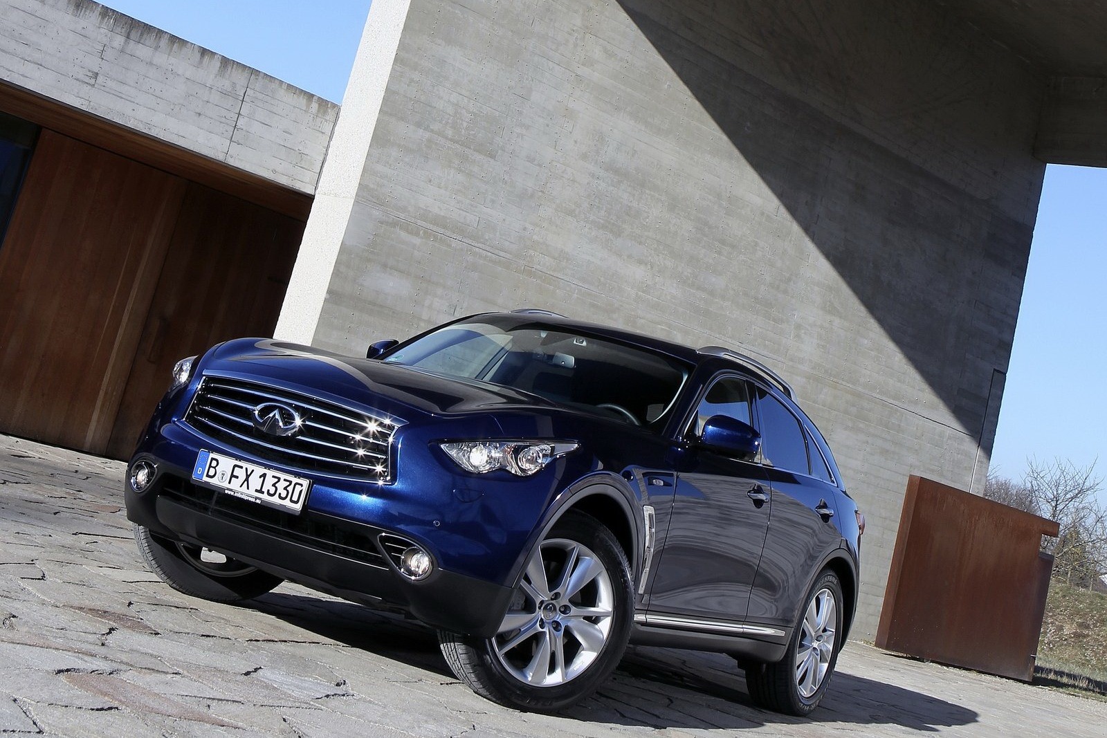 [Infiniti-FX-QX70-4%255B2%255D.jpg]