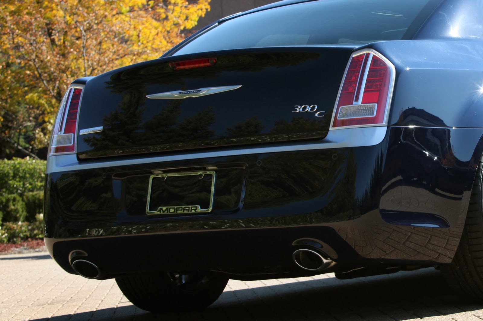 [Mopar-Chrysler-300-Luxury-Study-7%255B2%255D.jpg]
