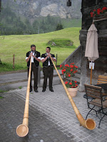 Kandersteg - Alphornblasen at the Rudeihaus